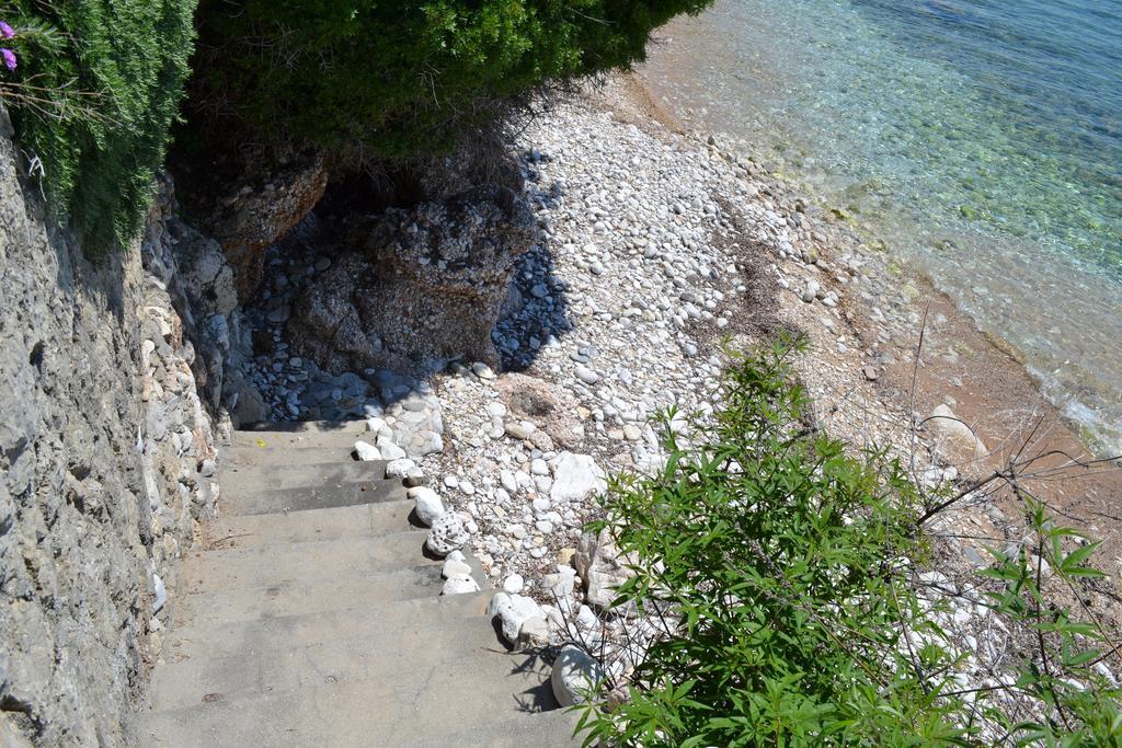 Glyfa Corfu Apartments Барбати Екстериор снимка